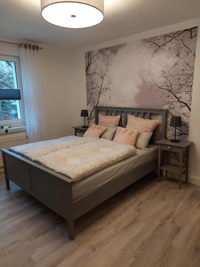 Helles Modern Eingerichtetes Apartment Halle  Extérieur photo