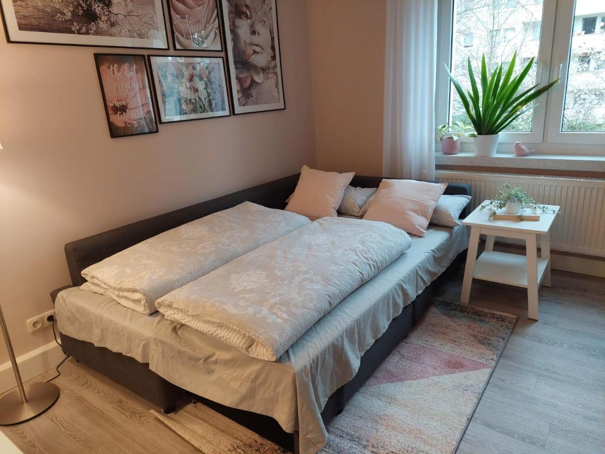 Helles Modern Eingerichtetes Apartment Halle  Extérieur photo
