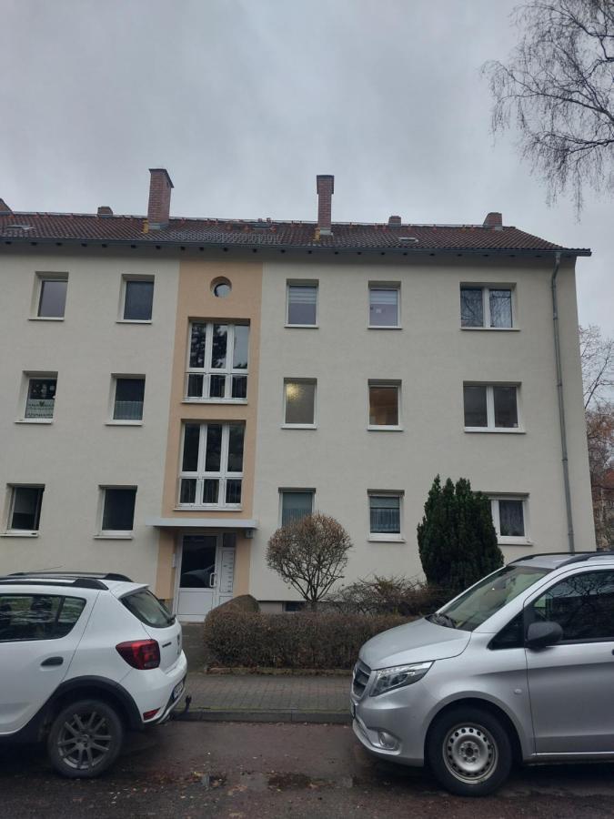 Helles Modern Eingerichtetes Apartment Halle  Extérieur photo